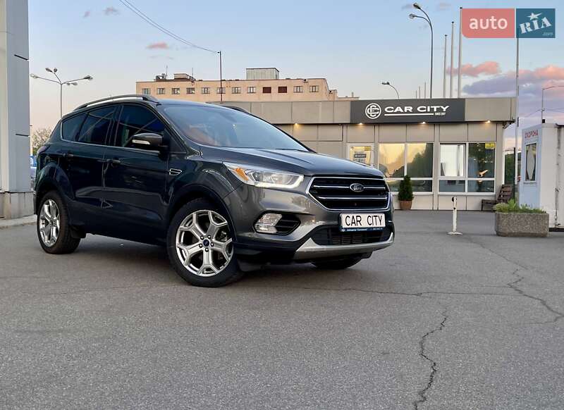 Ford Escape (2017)