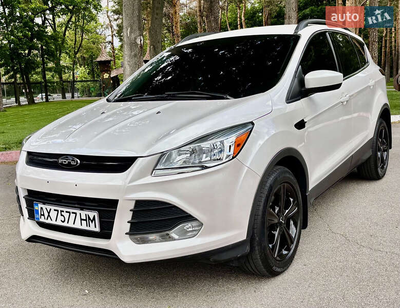 Ford Escape (2013)