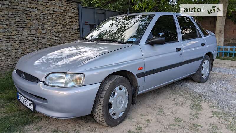 Ford Escort (1997)
