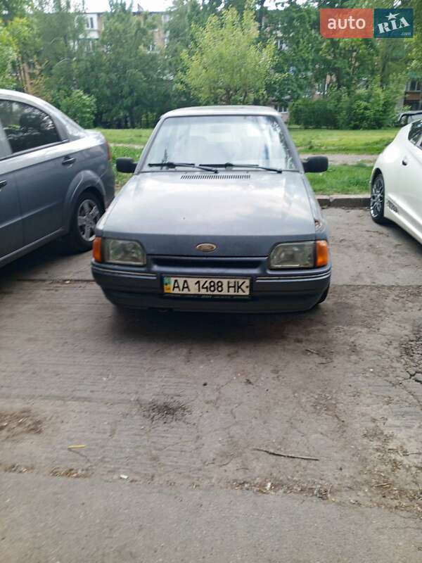 Ford Escort (1986)