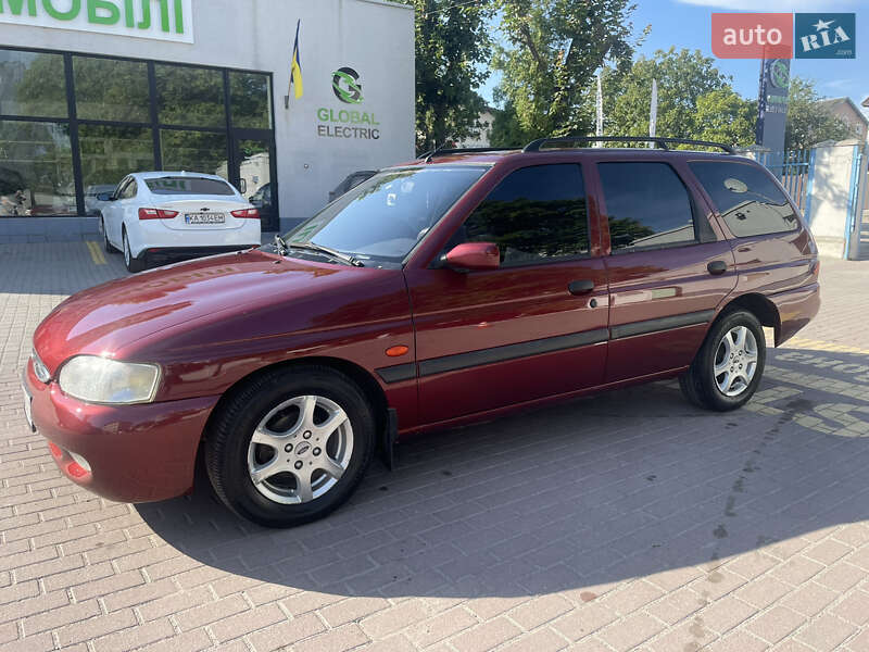 Ford Escort (1998)