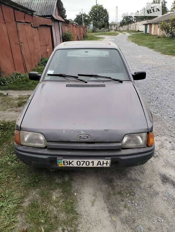 Ford Escort (1988)