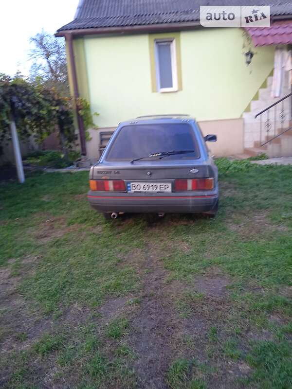 Ford Escort (1989)
