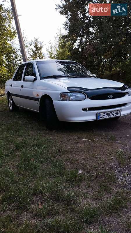 Ford Escort (1998)