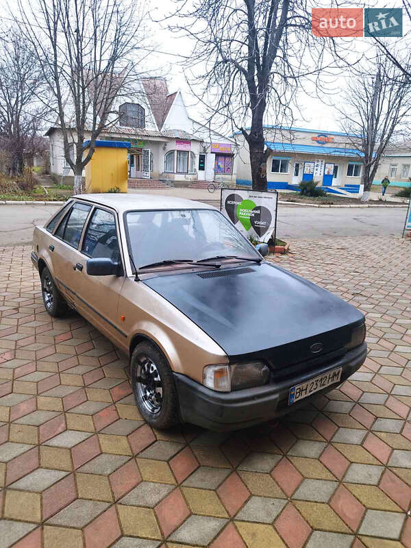 Ford Escort (1989)