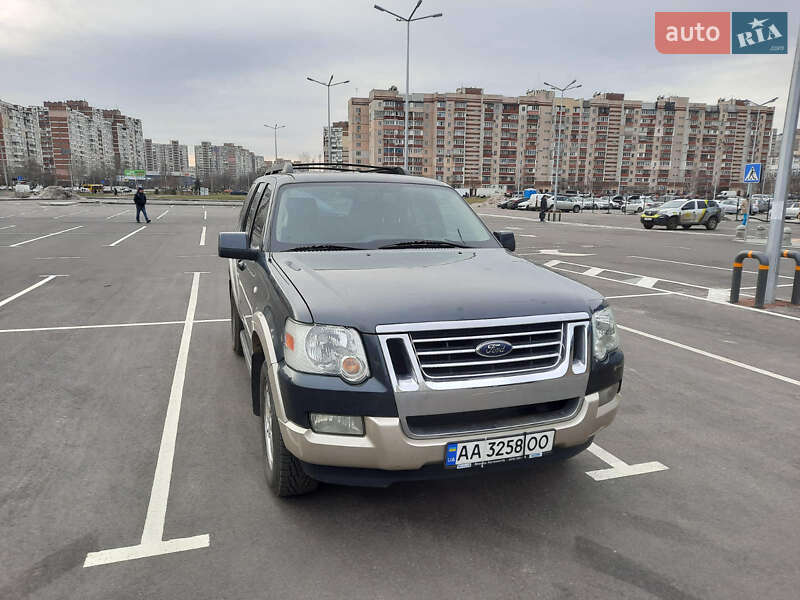 Ford Explorer (2009)