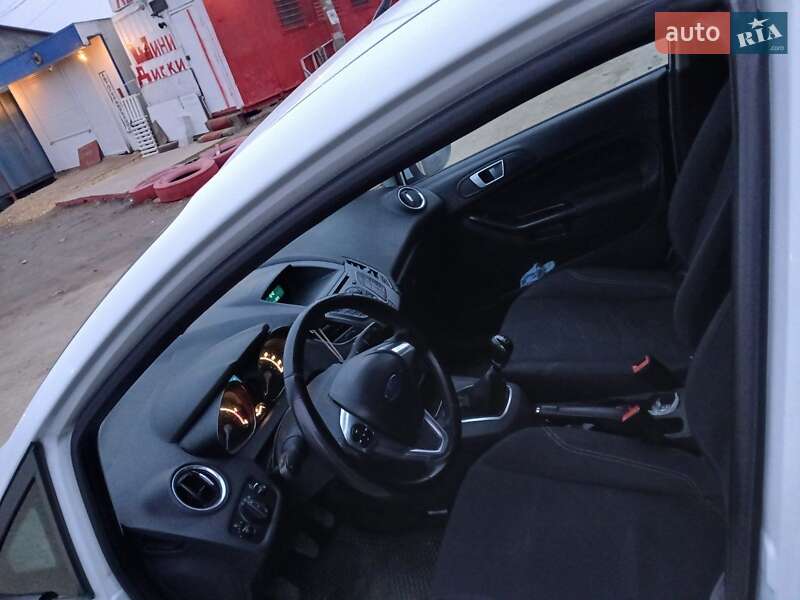 Ford Fiesta (2014)