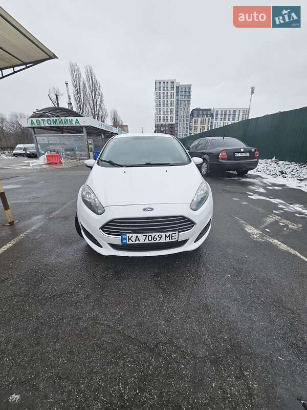 Ford Fiesta (2015)