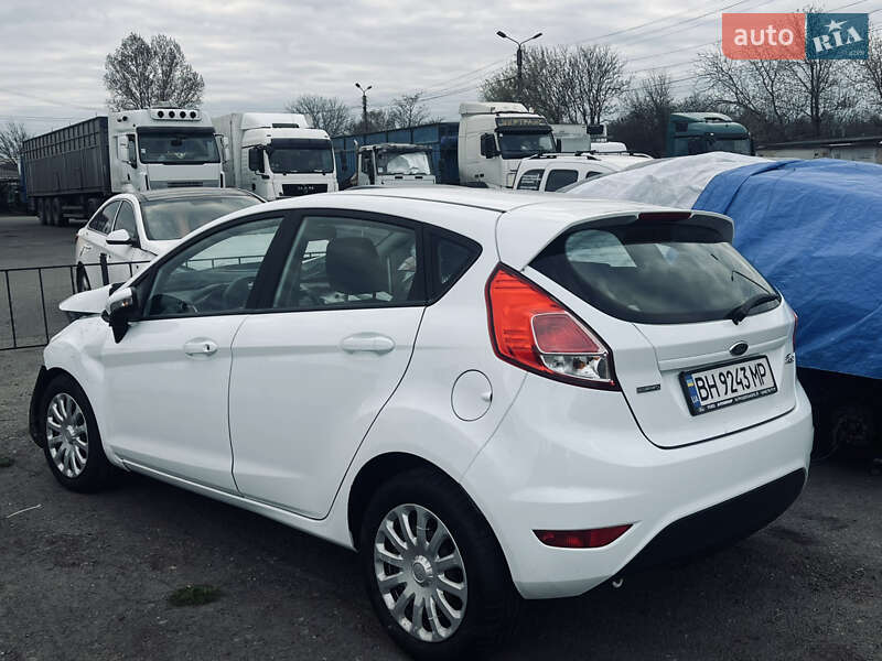 Ford Fiesta (2013)