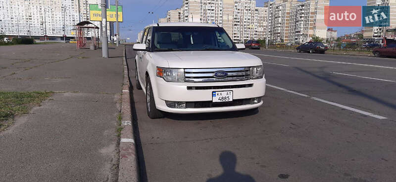 Ford Flex (2009)