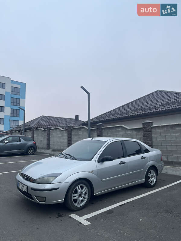 Ford Focus (2003)