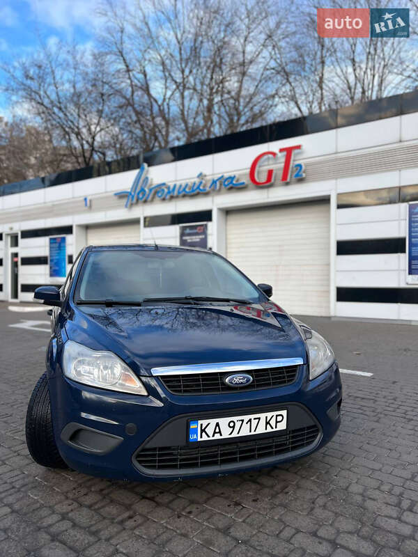 Ford Focus (2010)