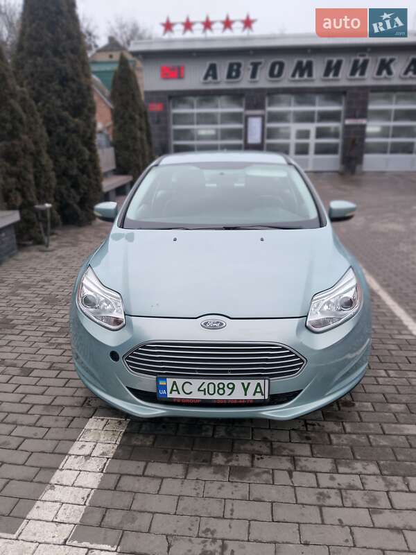 Ford Focus (2012)
