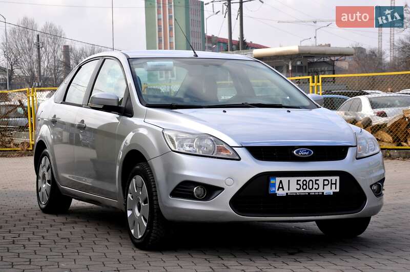 Ford Focus (2010)