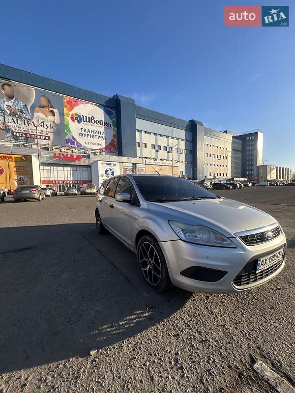Ford Focus (2011)