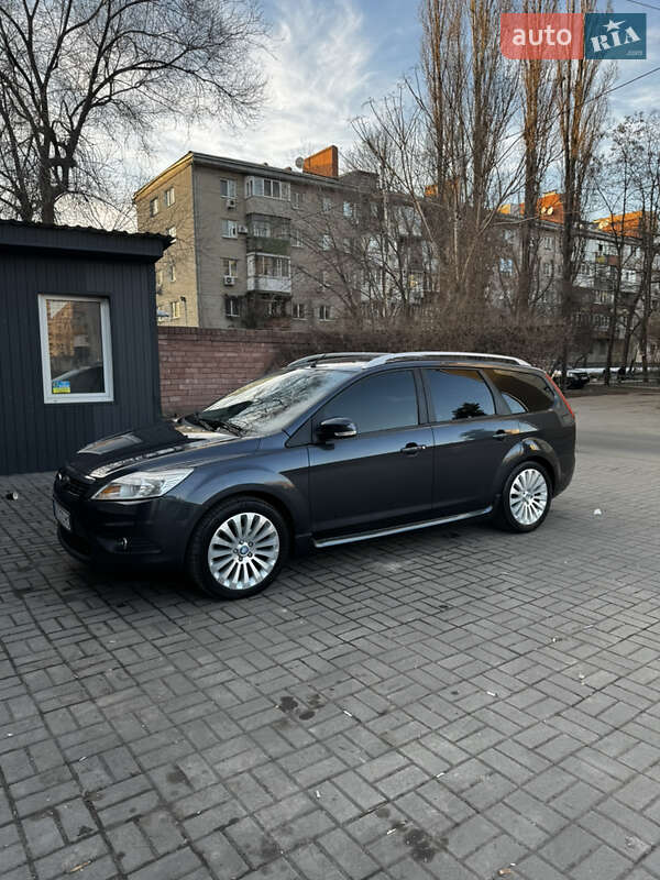 Ford Focus (2008)
