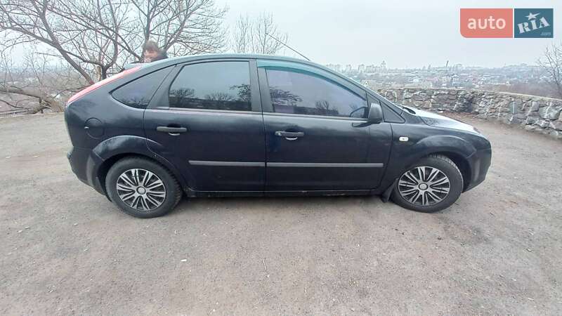 Ford Focus (2005)