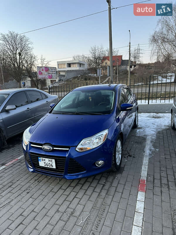 Ford Focus (2012)