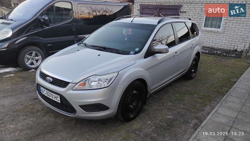 Ford Focus (2010)