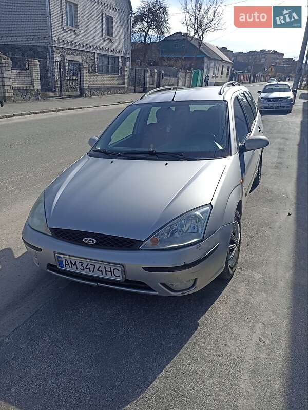 Ford Focus (2003)