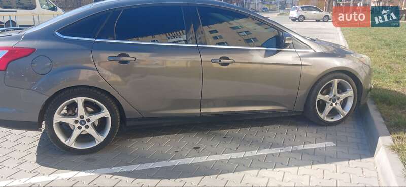 Ford Focus (2014)