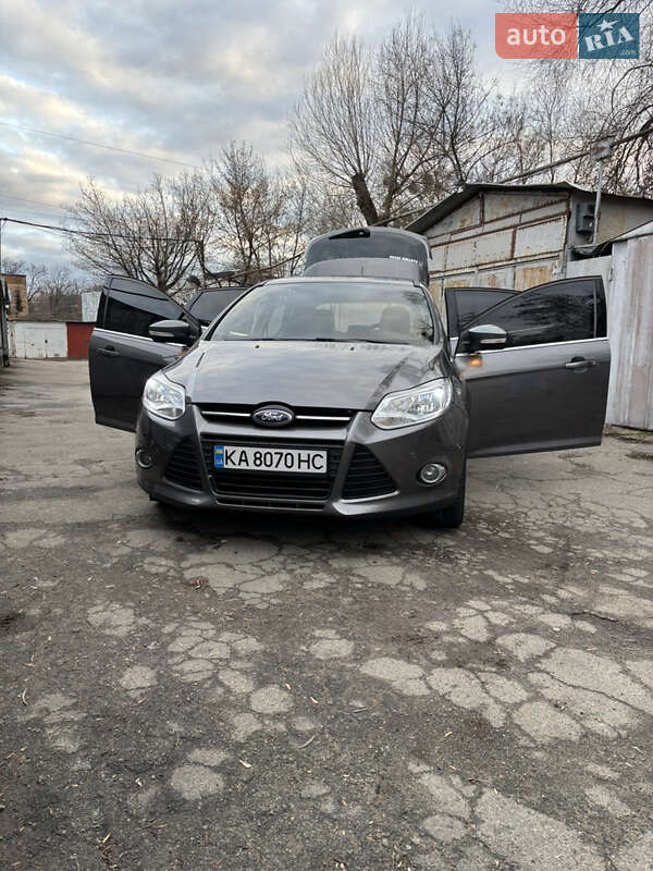 Ford Focus (2012)