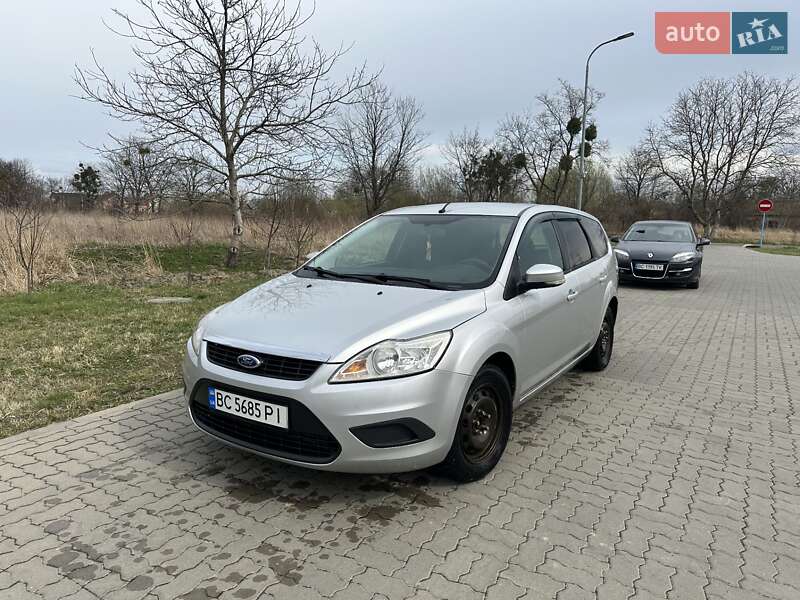 Ford Focus (2010)