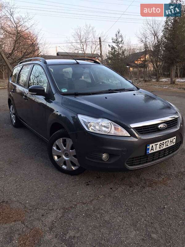 Ford Focus (2010)