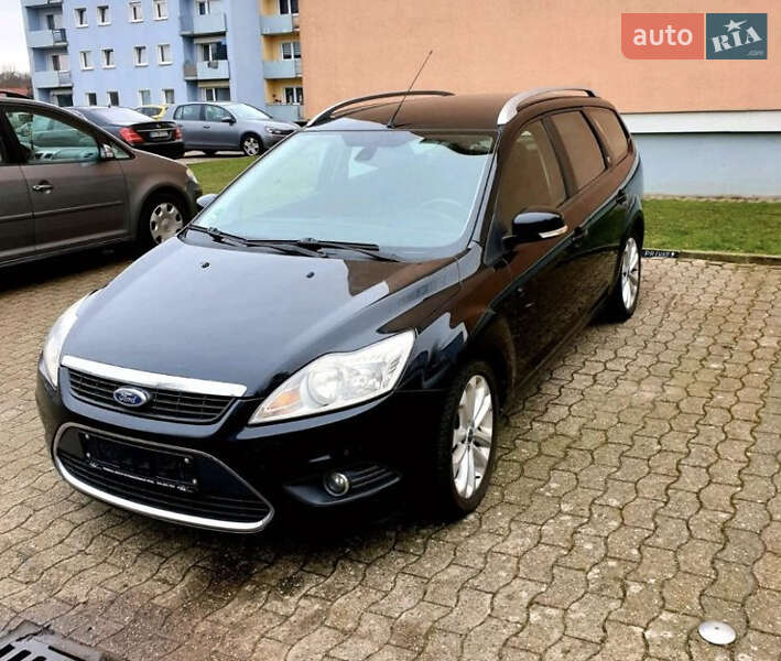 Ford Focus (2010)