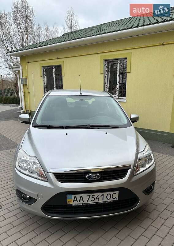 Ford Focus (2010)