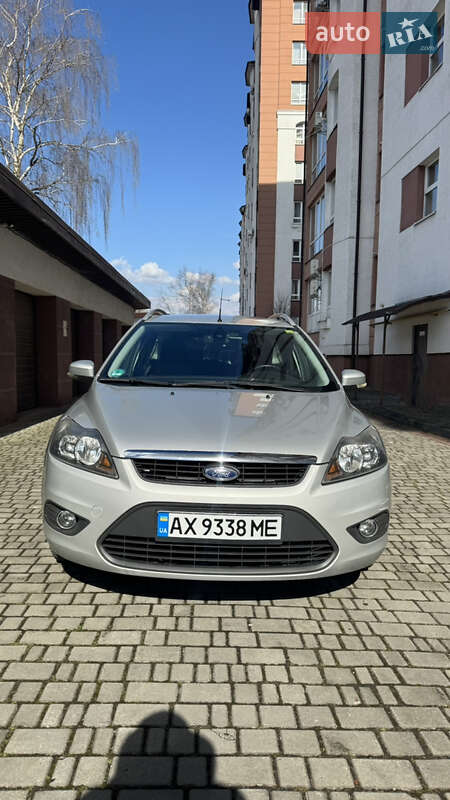 Ford Focus (2010)