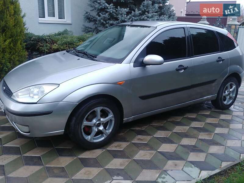 Ford Focus (2004)