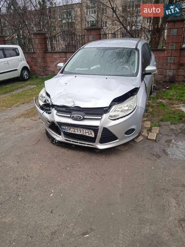 Ford Focus (2011)