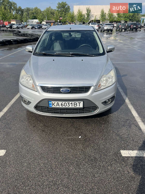 Ford Focus (2010)