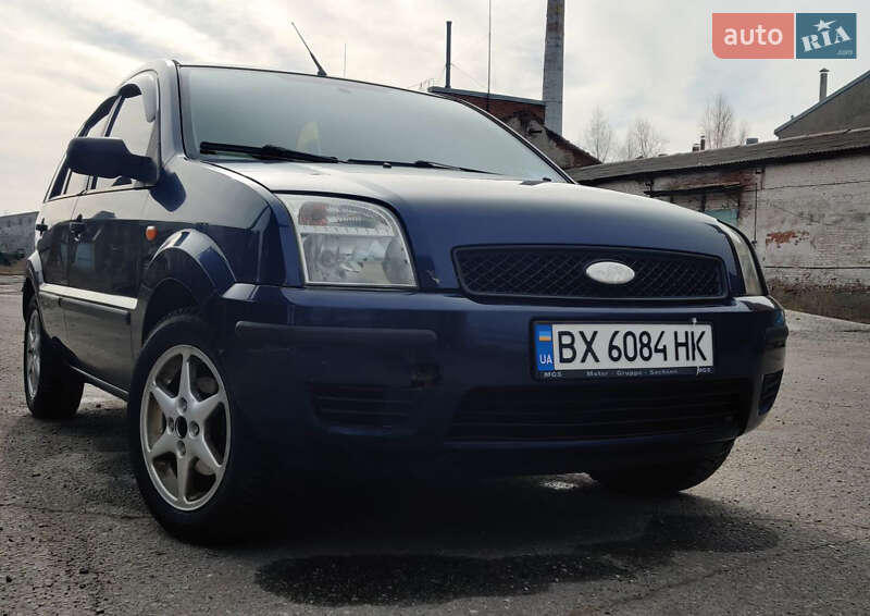 Ford Fusion (2004)
