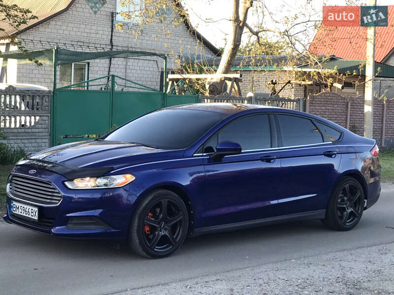 Ford Fusion (2012)