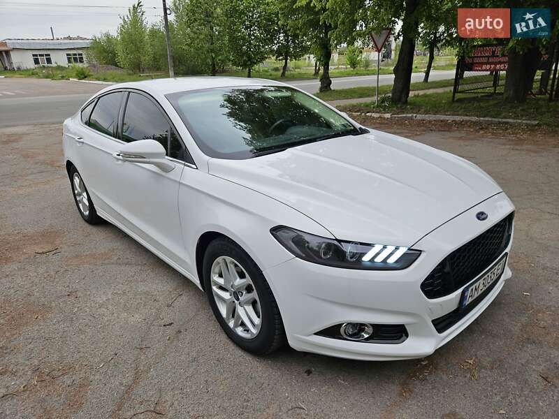 Ford Fusion (2015)