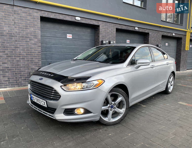 Ford Fusion (2013)