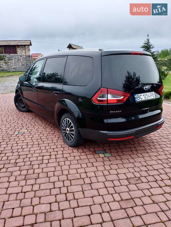 Ford Galaxy (2011)