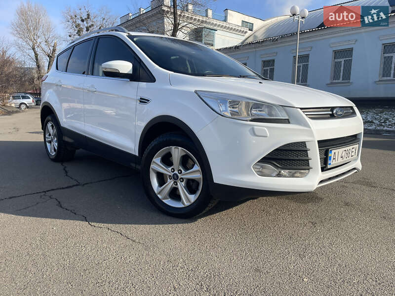 Ford Kuga (2016)