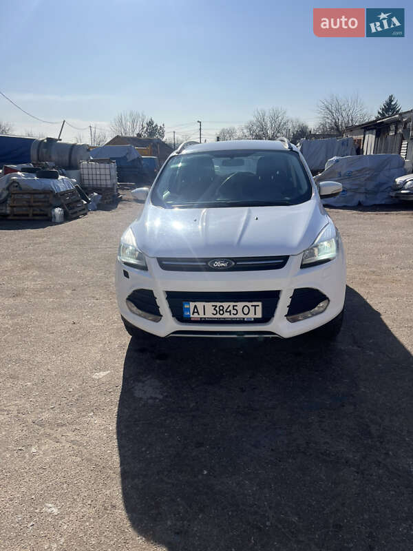 Ford Kuga (2015)