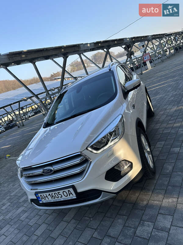 Ford Kuga (2019)