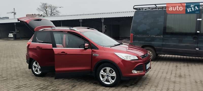 Ford Kuga (2016)