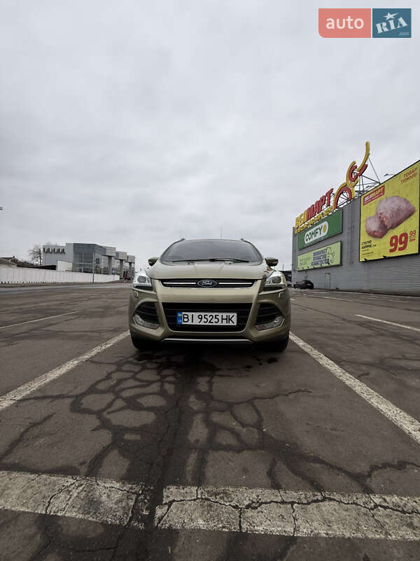 Ford Kuga (2015)