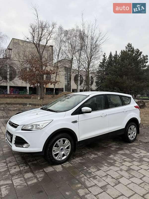 Ford Kuga (2016)