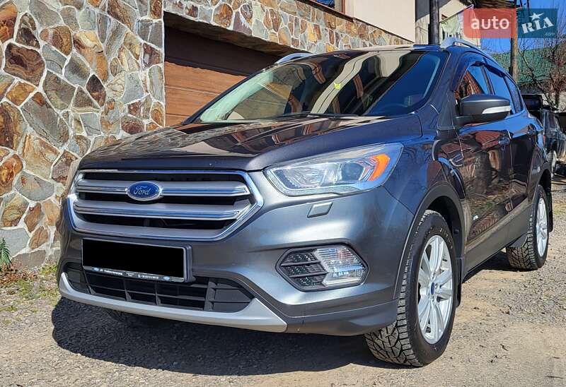 Ford Kuga (2017)