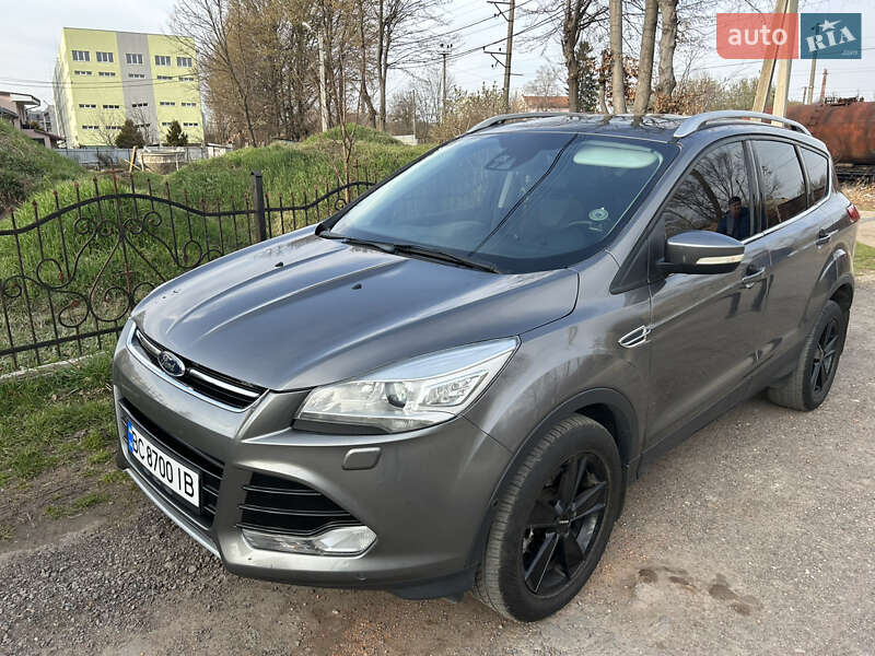 Ford Kuga (2013)