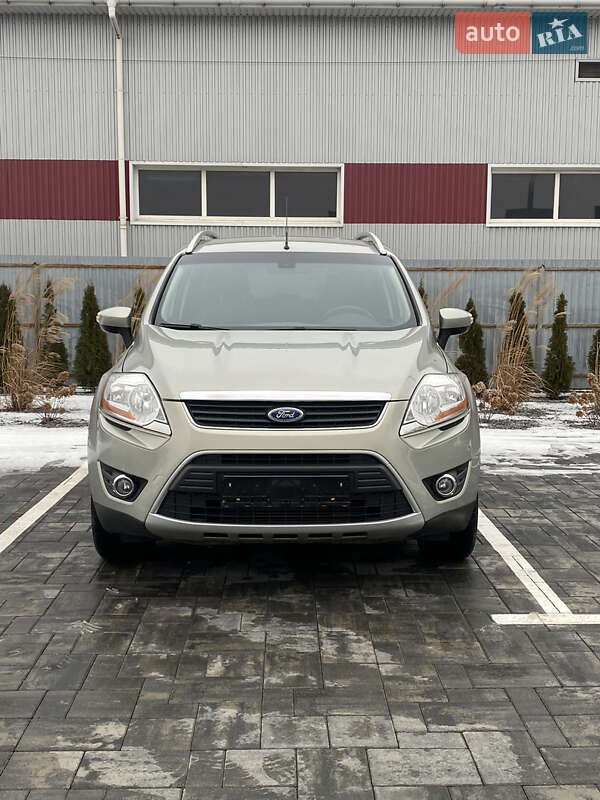 Ford Kuga (2009)