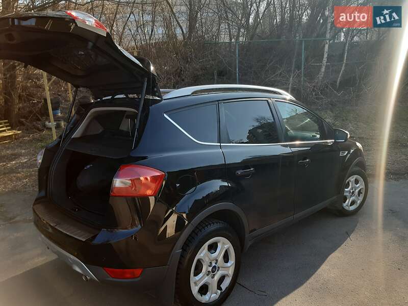 Ford Kuga (2011)
