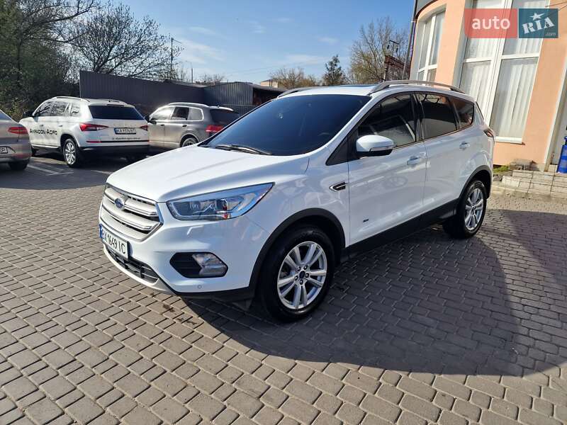 Ford Kuga (2017)